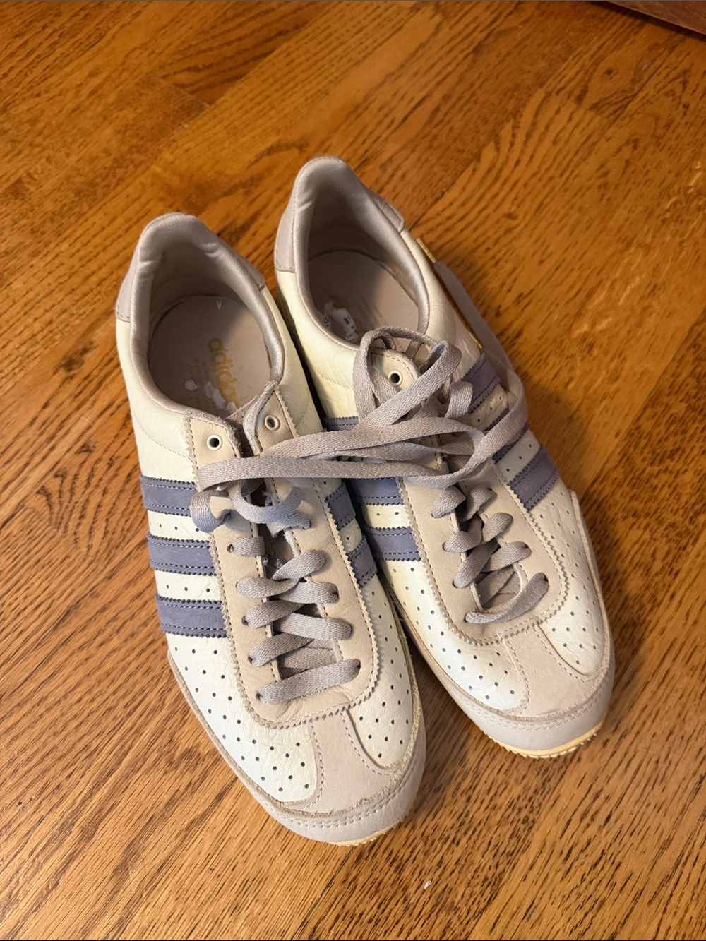 adidas Japan women’s Cream Sneakers with Blue Stripes